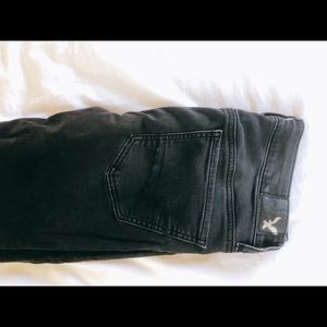 SOLD! Black American Eagle Super Stretch Jeggings